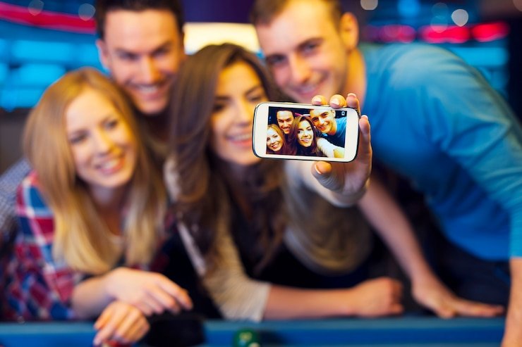 Permainan kartu Aviator dan Sweet Bonanza di platform slot machine